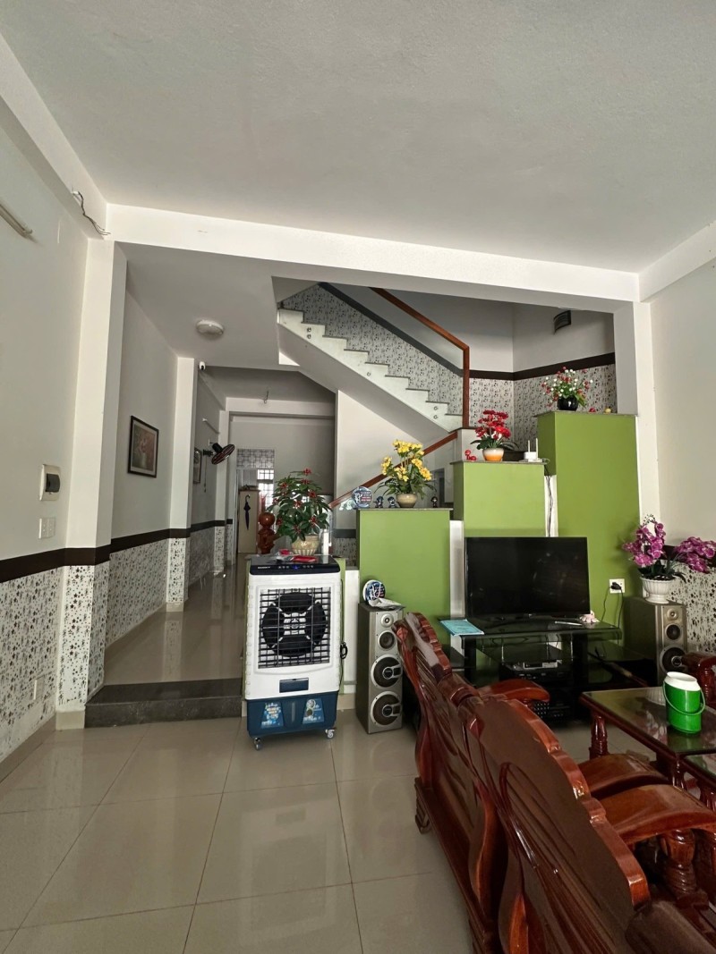 ► Mặt Tiền đường 7.5m Lương Văn Can, gần Nguyễn Hữu Thọ, 85m2, 3 tầng đúc, 5.x tỷ