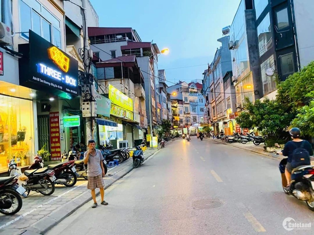 Siêu phẩm! Phố Tôn Thất Tùng 30m2, 5 tầng, Lô Góc mặt tiền 4.6m kinh doanh sầm uất