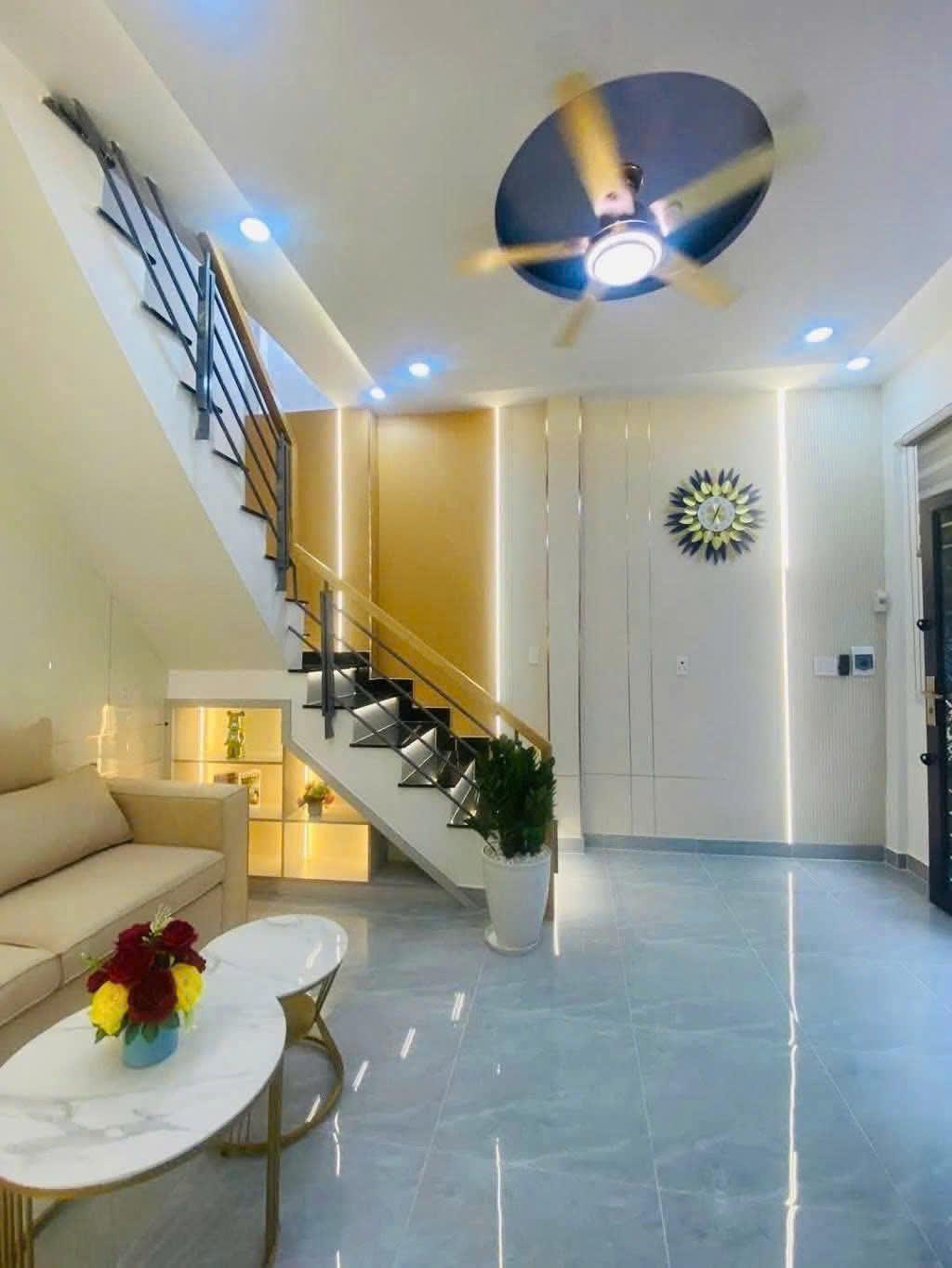 --Bán đất phường 9, HXH đường Âu Cơ quận Tân Bình; 39m2 - nhỉnh 6 tỷ