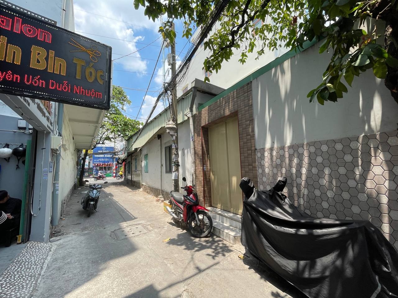 Bán Nhà Âu Cơ, Tân Phú, 65m², 3PN, hẻm xe hơi, 5.8 tỷ