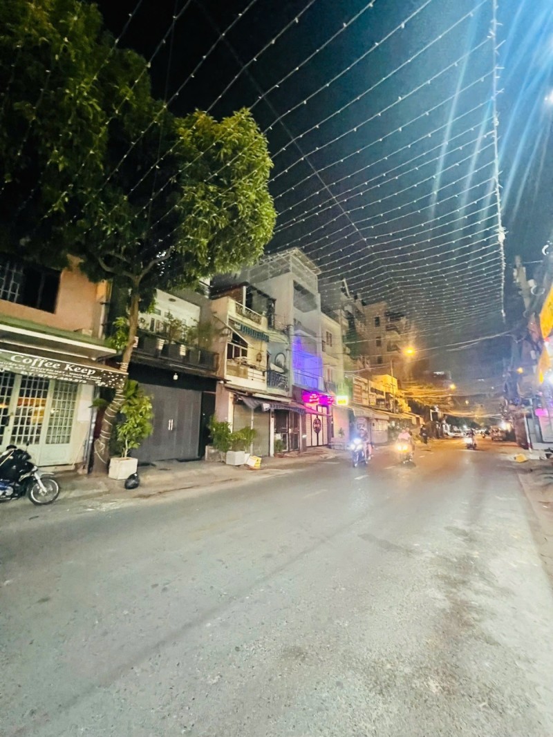 Bán Nhà 50m² Đường Lê Sát, Quận Tân Phú, sát mặt tiền