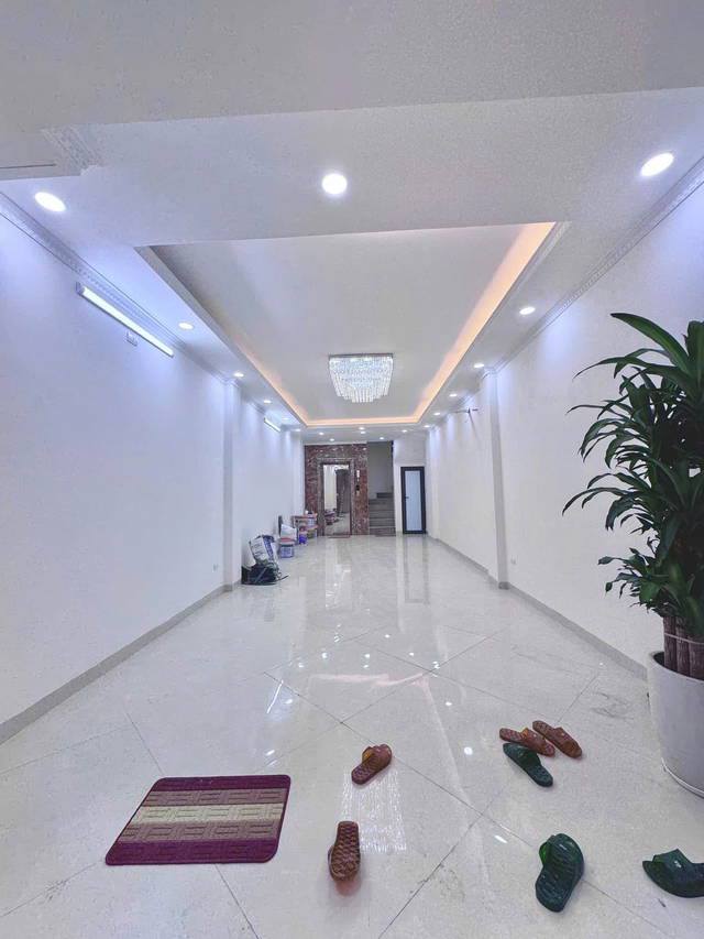 Bán gấp nhà 7 tầng thang máy phố Phan Kế Bính, Quận Ba Đình giá 16.8 tỷ