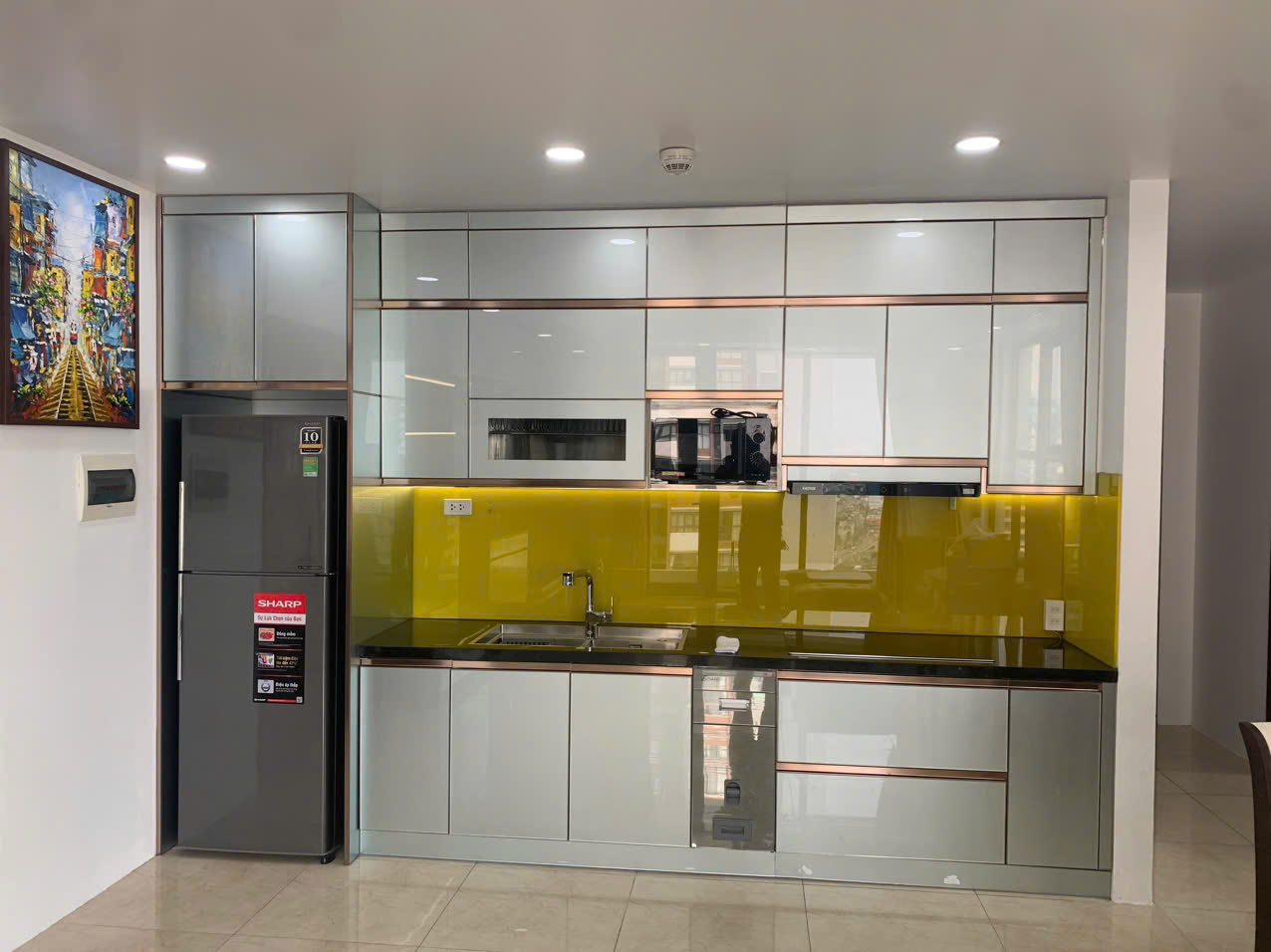 CHO THUÊ CĂN HỘ CAO CẤP 86M2 - CENTER POINT - 27 LÊ VĂN LƯƠNG - GIÁ 20 TRIỆU