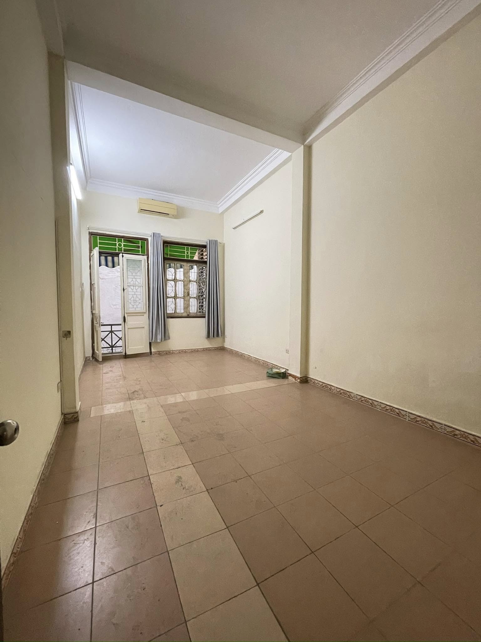 Cho thuê nhà Phố Tam Trinh, Hoàng Mai 60m2, 3 tầng, 2 ngủ, 8.5 Triệu