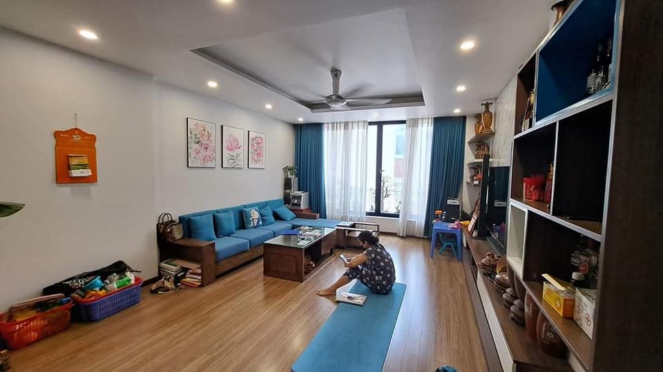 BÁN NHÀ HOÀNG QUỐC VIỆT, PHÂN LÔ, ÔTÔ TRÁNH, VỈA HÈ KINH DOANH, DT 54M2 NHỈNH 17 TỶ