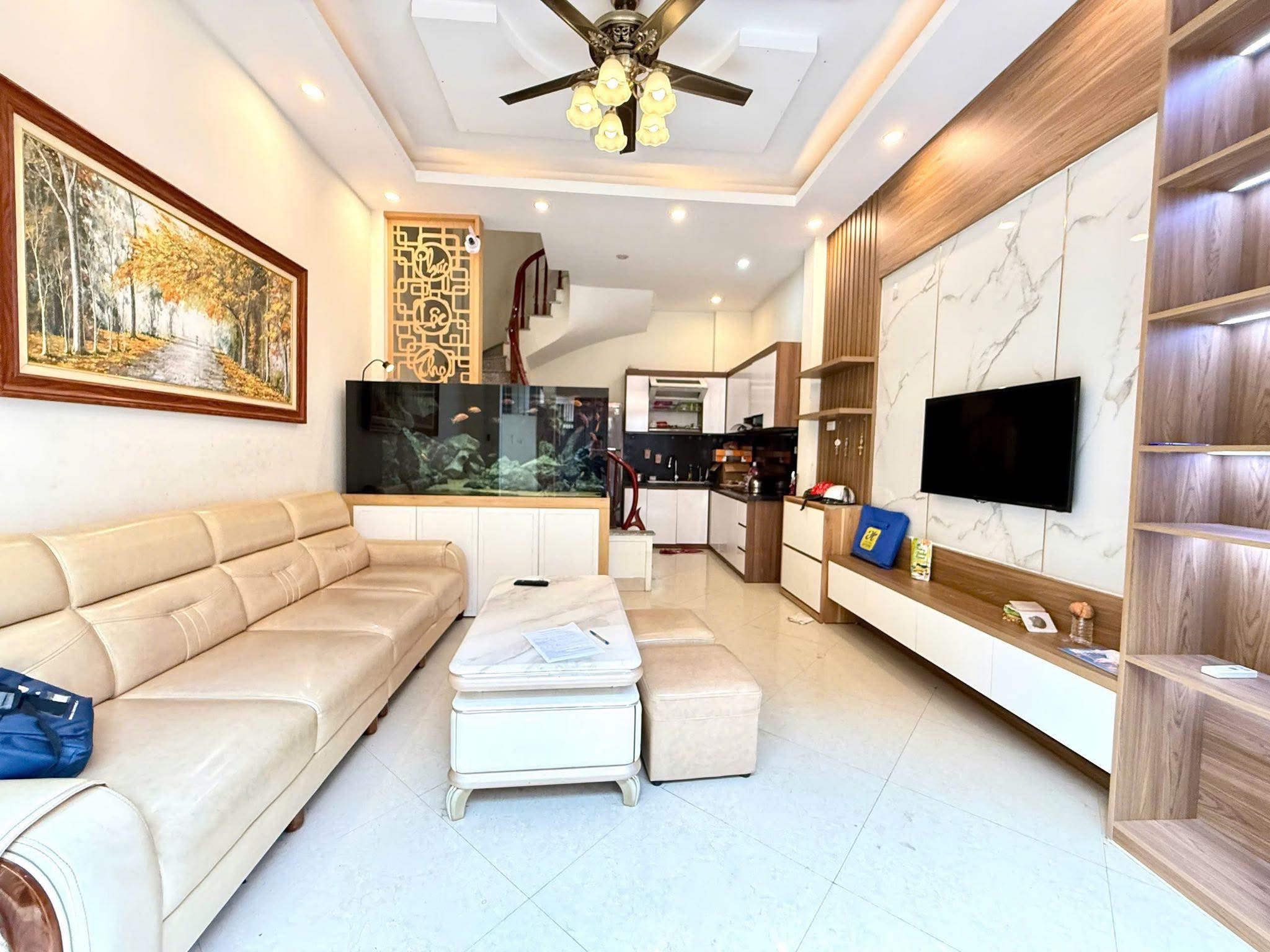 BÁN NHÀ 7 TẦNG THANG MÁY - Ô TÔ - HỒ TÙNG MẬU, PHÚ DIỄN, BẮC TỪ LIÊM, HÀ NỘI - 9.8 TỶ