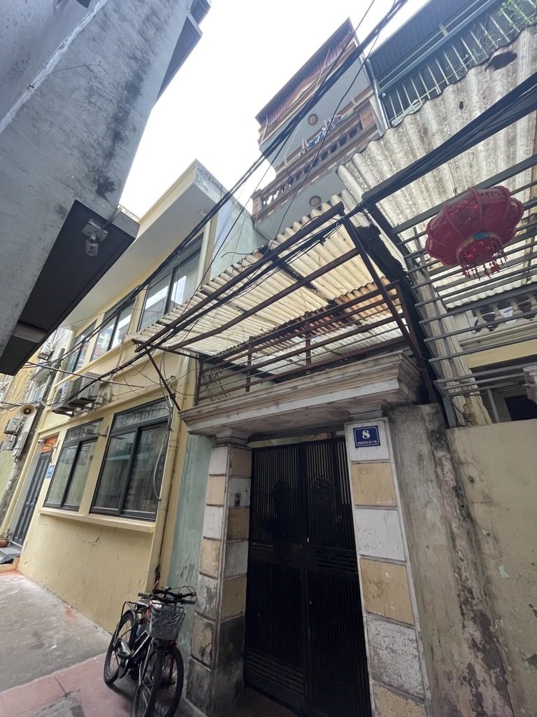 CẦU GIẤY <160TR/M2 - NGÕ THÔNG - BA THOÁNH - GẦN PHỐ LỚNNGÀY 23/4 HẠ SỐC TIẾP 300.000.000đ GIÁ CHỈ CÒN 8.3 tỷ quá hấp