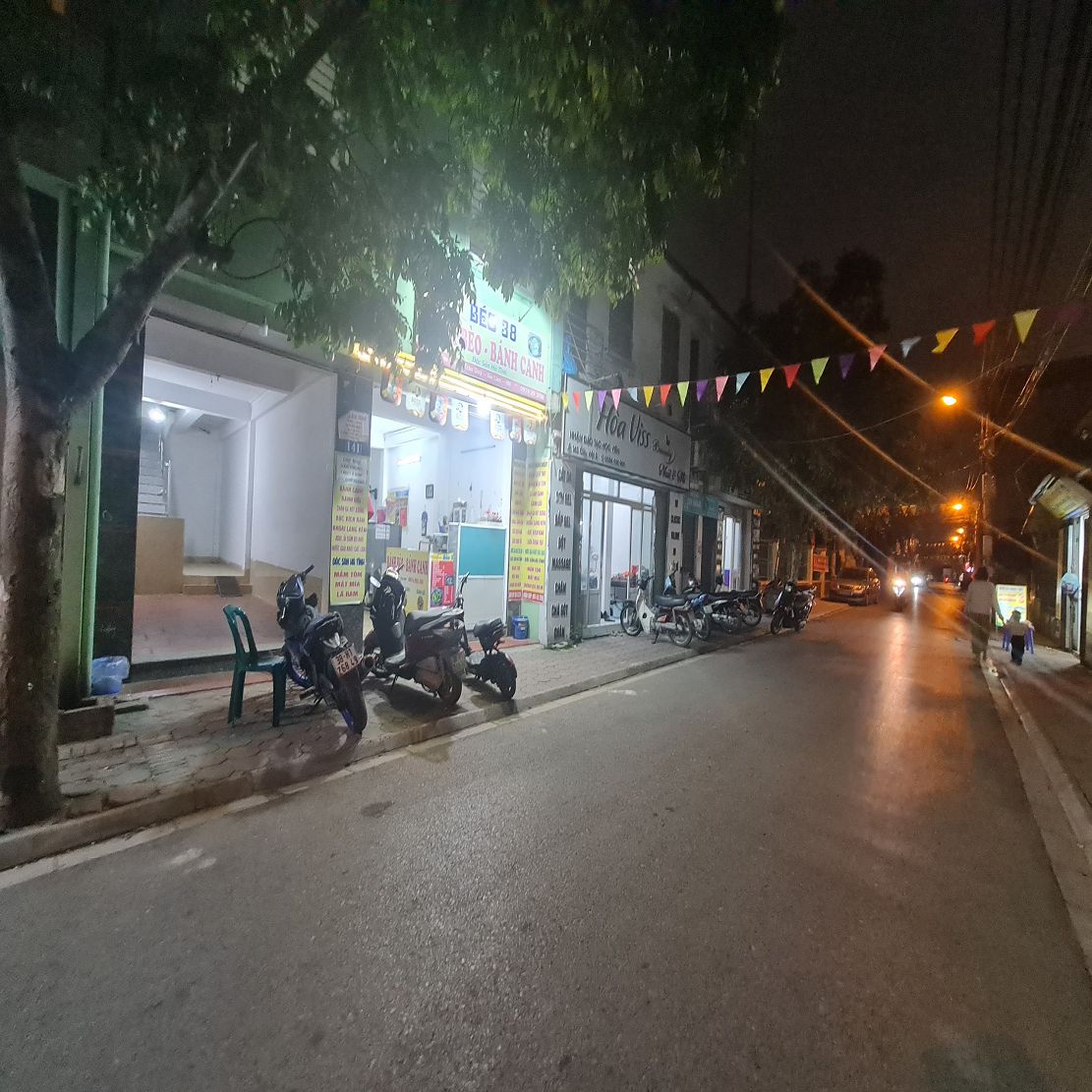 68m2 đất trục chính kinh doanh sầm uất tại Trâu Quỳ, Gia Lâm. Mt 4,5m, đường 10m. Lh 0989894845