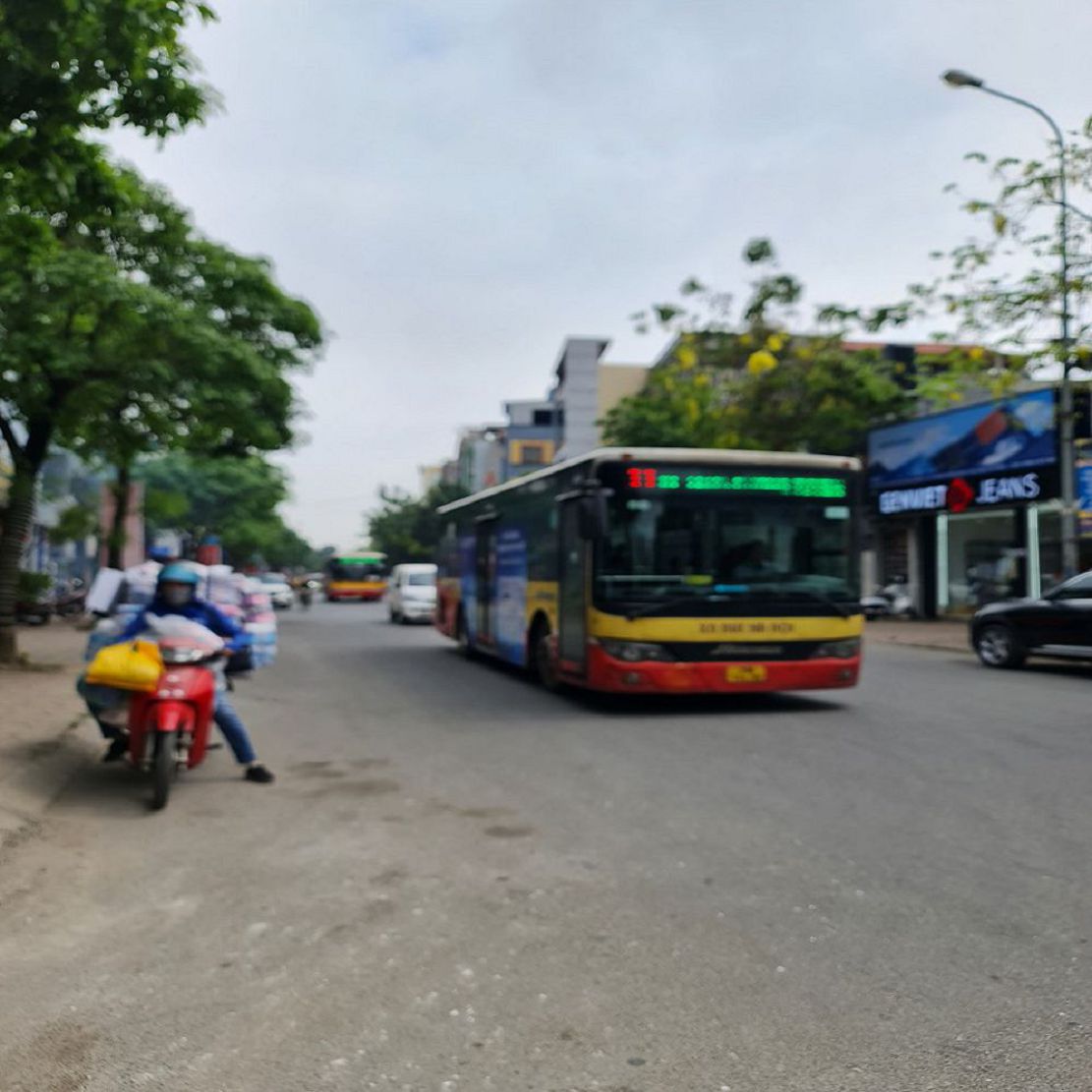 Mặt phố kinh doanh sầm uất tại Trâu Quỳ, Gia Lâm. 66m2, mt rộng, khuôn đất đẹp. Lh 0989894845