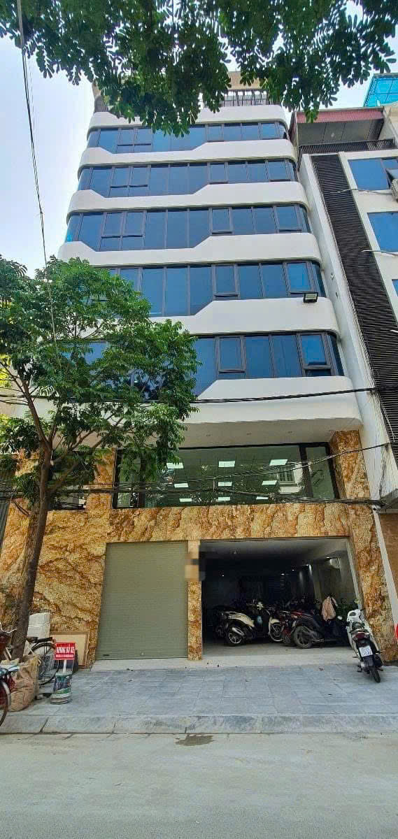 180m2