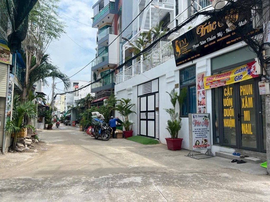 Bán nhà mặt tiền kinh doanh đường Lê Văn Quới - Vị trí vàng, sinh lời ngay!