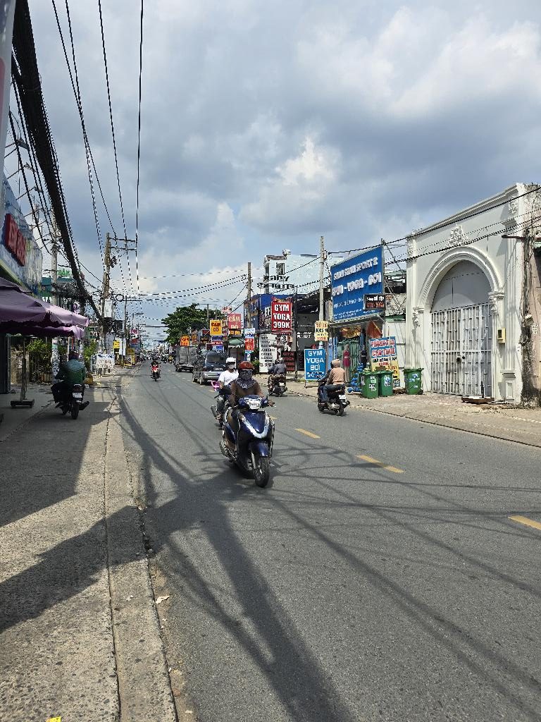 BÁN NHÀ MẶT TIỀN, đường NGUYỄN THỊ TÚ, 6X52 ,BÌNH HƯNG HOÀ B, BÌNH TÂN, GIÁ 18 TỶ.