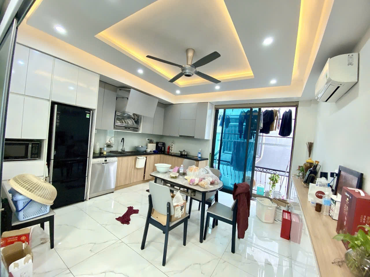 BÁN NHÀ PHÂN LÔ KIM ĐỒNG, HOÀNG MAI, 40 M2 , 5 TẦNG, MẶT TIỀN 4,2 M, GIÁ 13,5 TỶ,