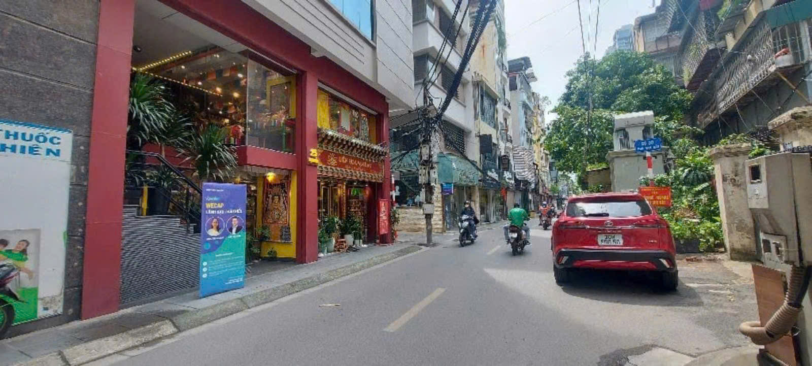 98m2