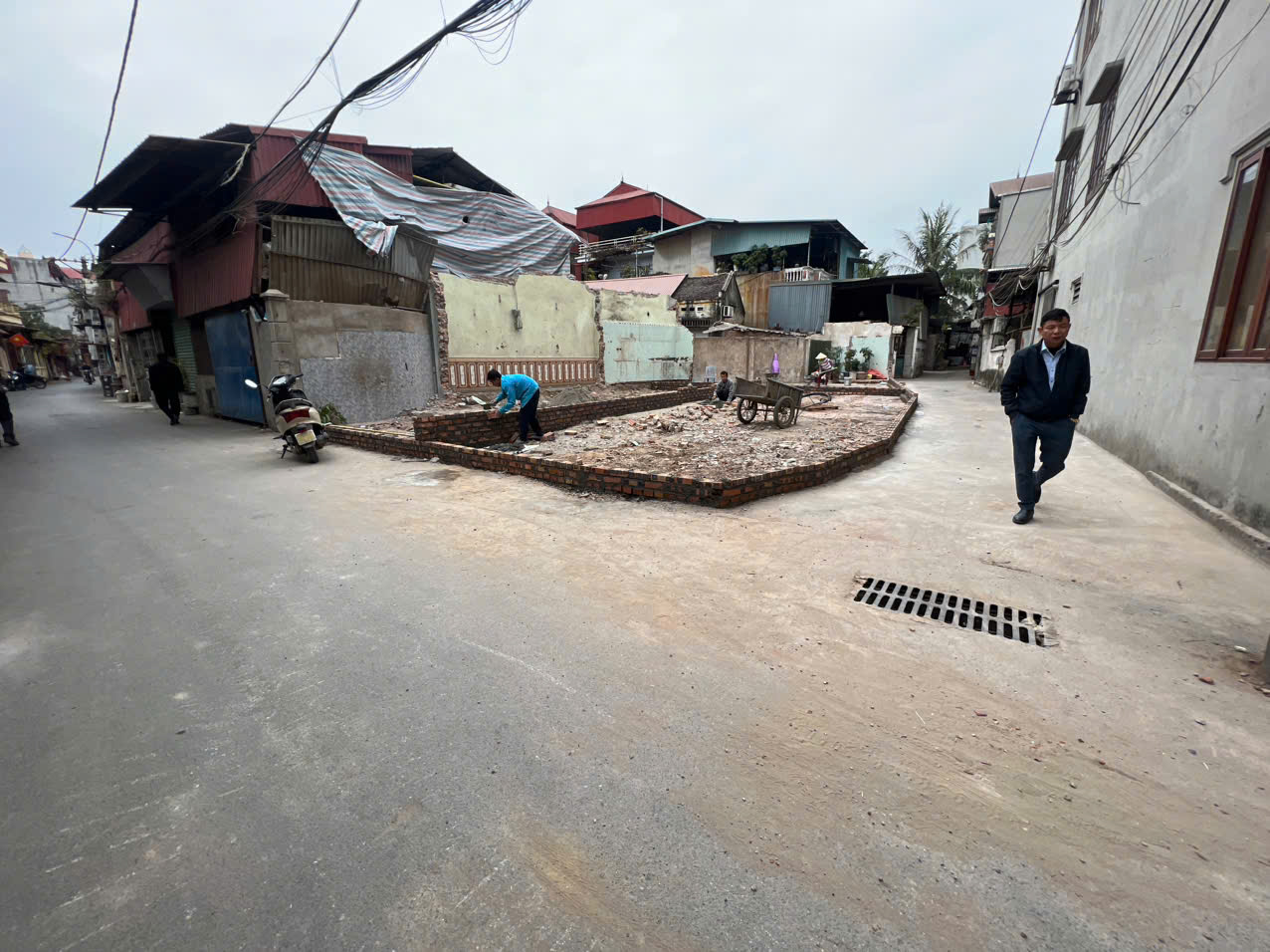 NGAY cạnh ủy ban Phường Hương Mạc thành phố Từ Sơn Đường ô tô tránh nhau thoải mái – Giao thông thuận tiện, hạ tầng