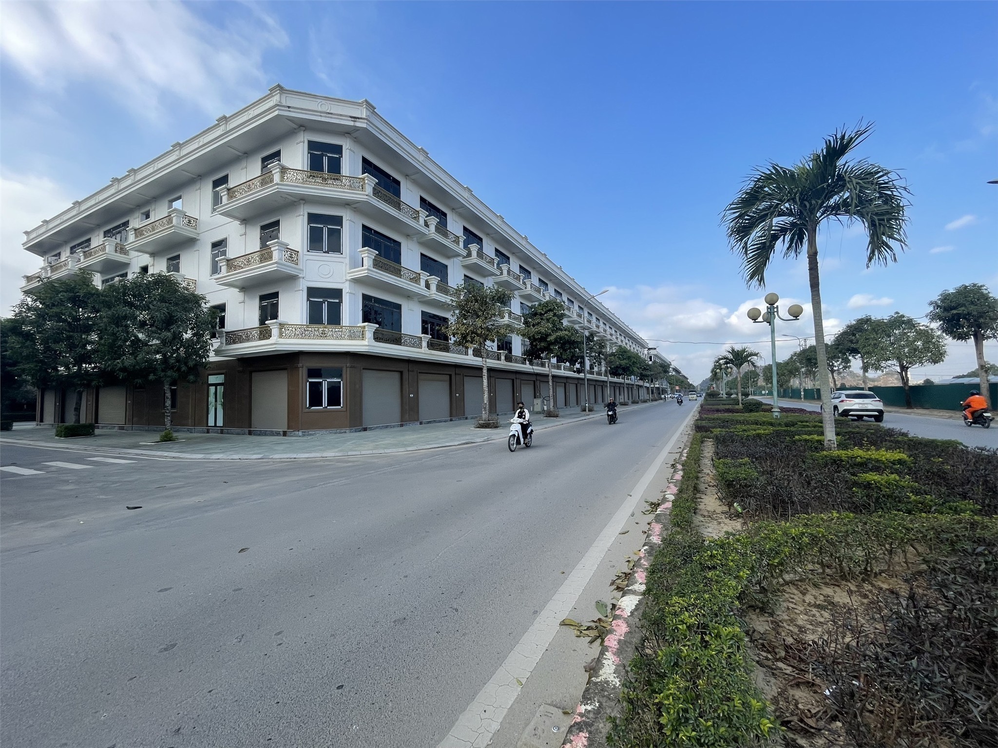 SHOPHOUSE ĐẠI LỘ CSEDP. NGAY UBND PHƯỜNG, SAU SÁP NHẬP. LH: 0966 343 969