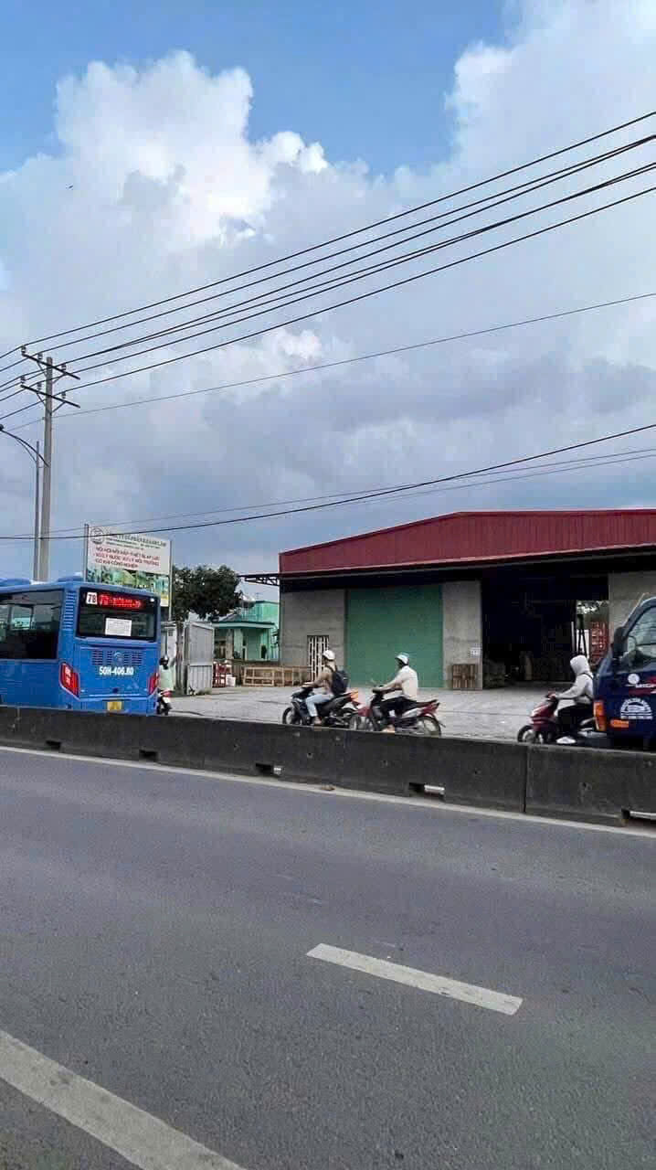 Kho Xưởng 1.200m² Mặt Tiền Nguyễn Văn Bứa, Xuân Thới Thượng, Hóc Môn Giá Tốt