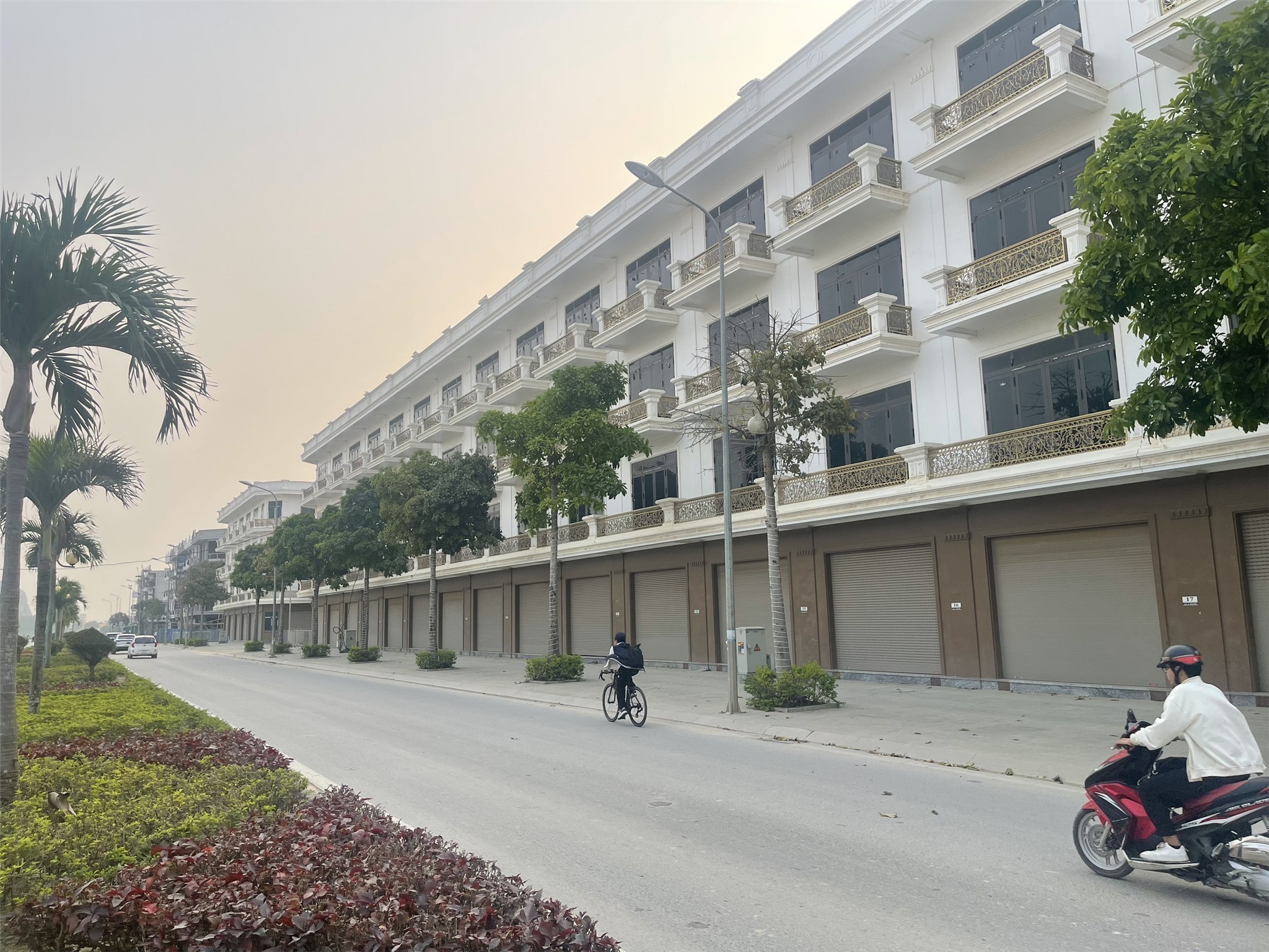 SHOPHOUSE ĐẠI LỘ CSEDP. BÀN GIAO NHÀ, SANG TÊN SỔ NGAY. LH: 0966 343 969