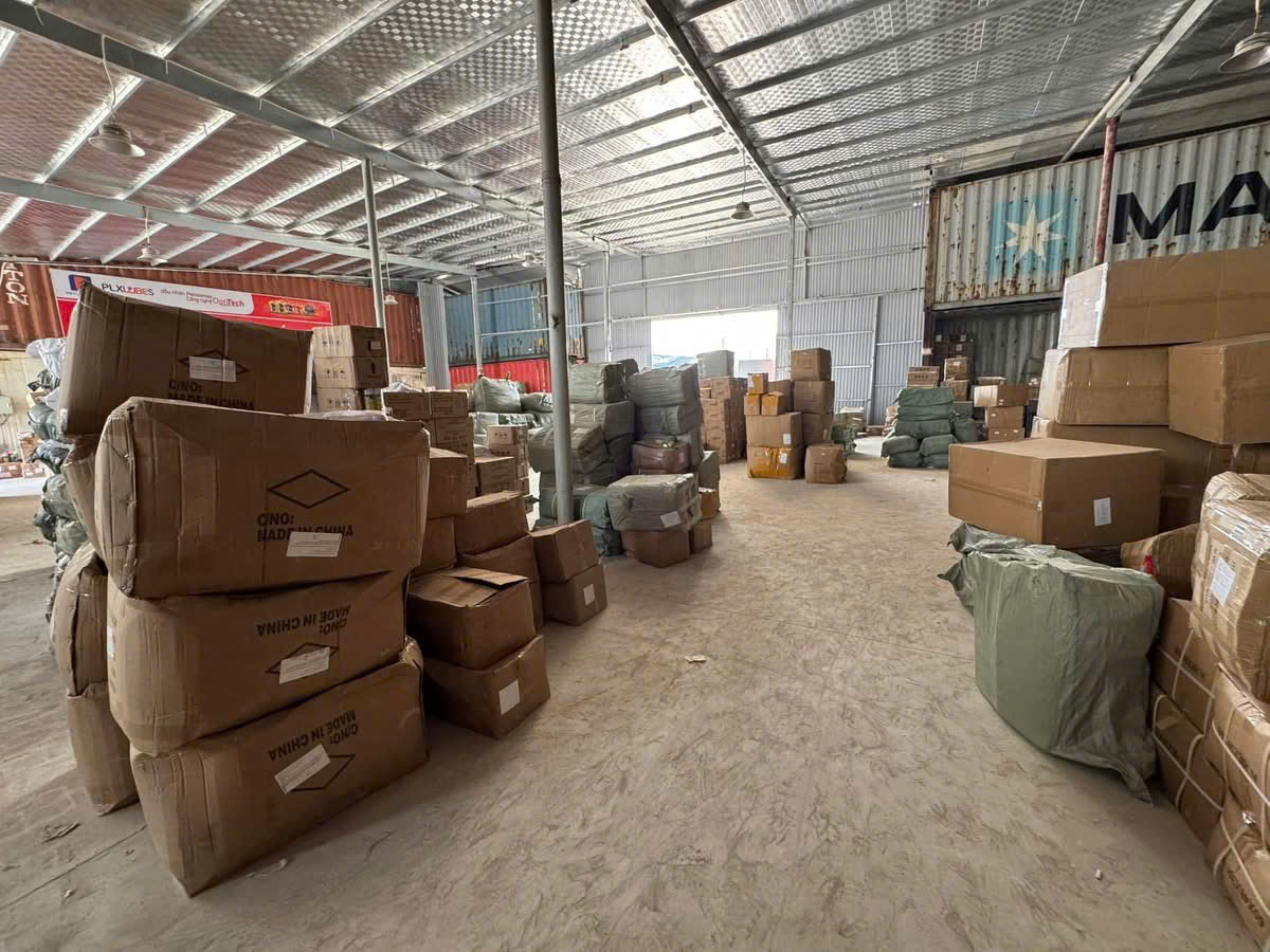 cho thuê kho xưởng tại An Khánh , Hà Nội. Diện tích 800m -1000m kho cao 7m, mái tôn chống nóng đường container xuất vat