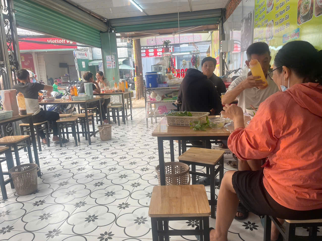 DO CÓ VIỆC CẦN SANG LẠI QUÁN PHỞ HOẶC SANG MẶT BẰNG 2 MẶT TIỀN ĐƯỜNG PHẠM VĂN CHIÊU - TP HỒ CHÍ MINH