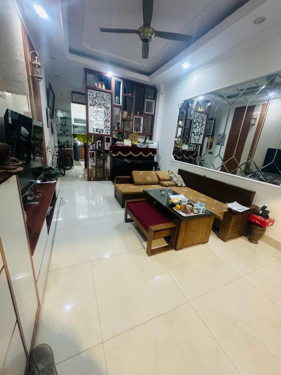 Bán nhà phố Lê Trọng Tấn - Phân lô cán bộ dân trí - Ngõ 15m ra Ô tô - 48m x 4T x 11,5 tỷ