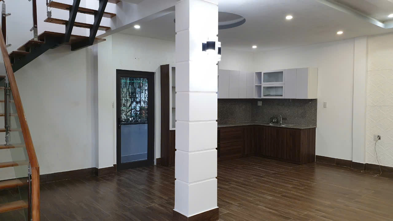 BÁN NHÀ 2 TẦNG KIỆT Ô TÔ NGUYỄN HOÀNG – KIM LONG, TP HUẾ