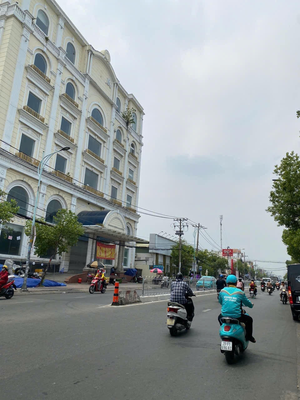 Bán đất vuông đẹp hẻm 6M kế mặt tiền Lê Văn Quới 10x 9m chỉ 7.5 tỷ tl