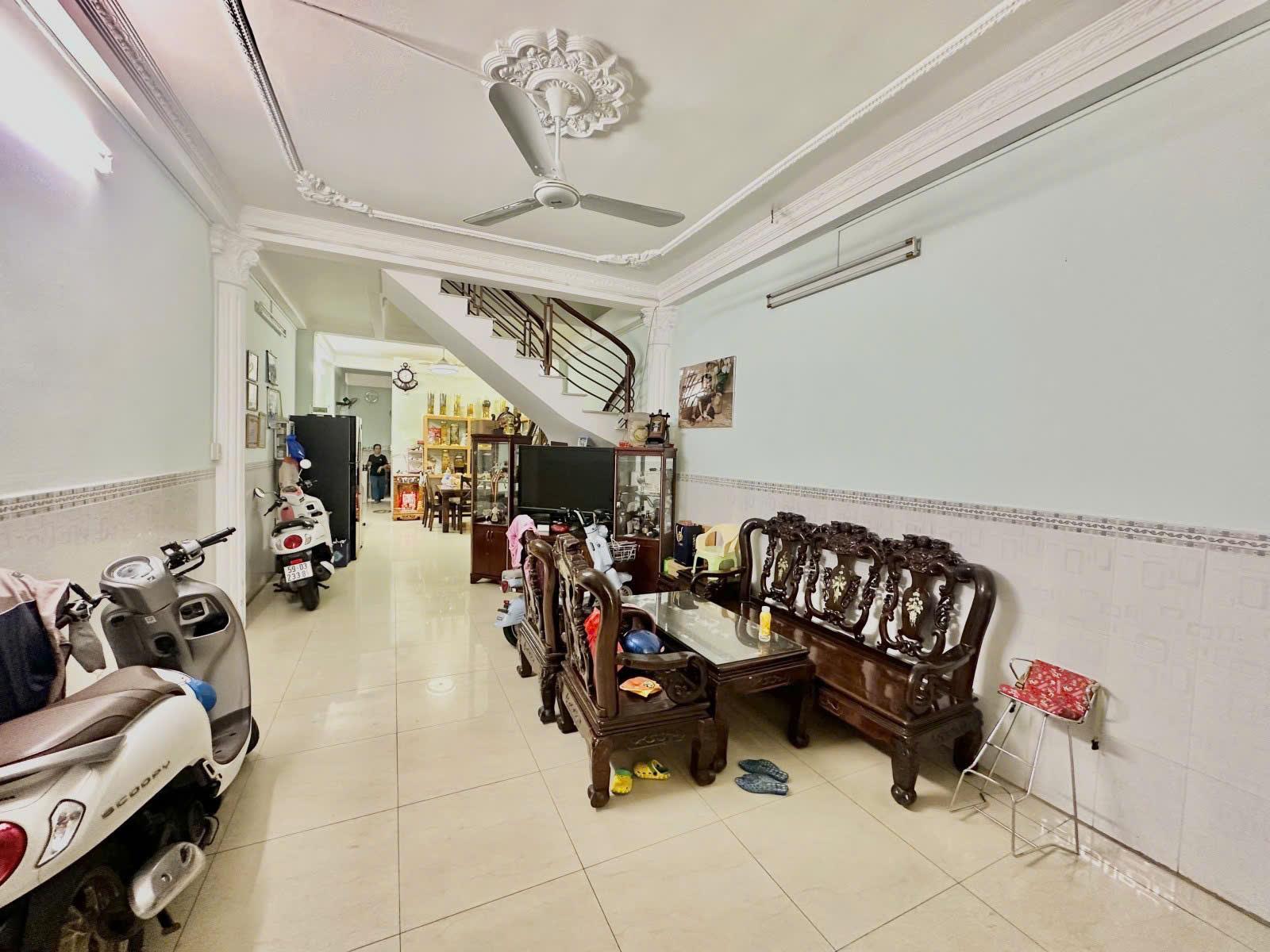 HÀNG HIẾM,2TẦNG,75m2 HXH 5m,Ngã 5 chuồng chó QUANG TRUNG GÒ VẤP 5.8Tỷ.