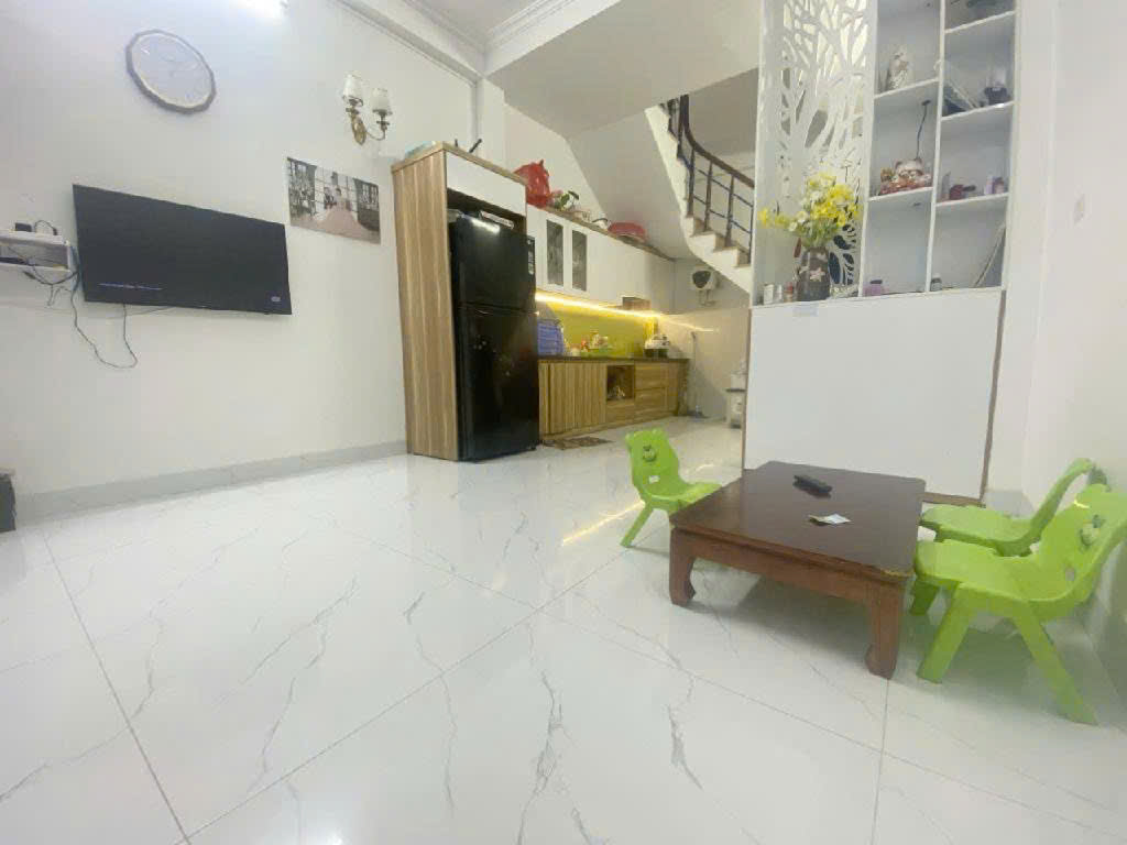 NHÀ ĐẸP ĐỊNH CÔNG Ở NGAY - Ô TÔ QUA CỔNG - TRUNG TÂM HOÀNG MAI