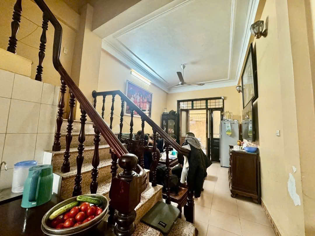 NHÀ MẶT NGÕ Ô TÔ - KINH DOANH -KHU PHÂN LÔ DÂN TRÍ CAO Trần Quốc Hoàn 40m, 5T,14.9 tỷ Cầu Giấy