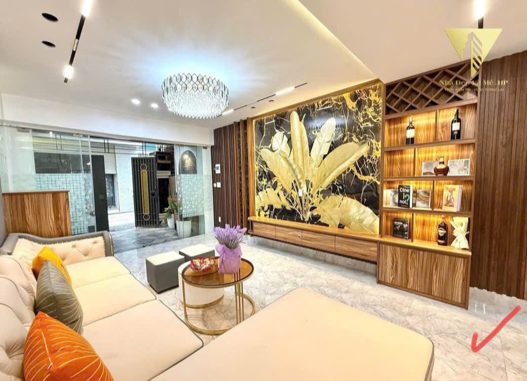 HÀNG HIẾM THẠCH BÀN_LONG BIEN-NGÕ NÔNG-Ô TÔ ĐỖ CỬA-5 TẦNG- NHỈNH 4 TỶ