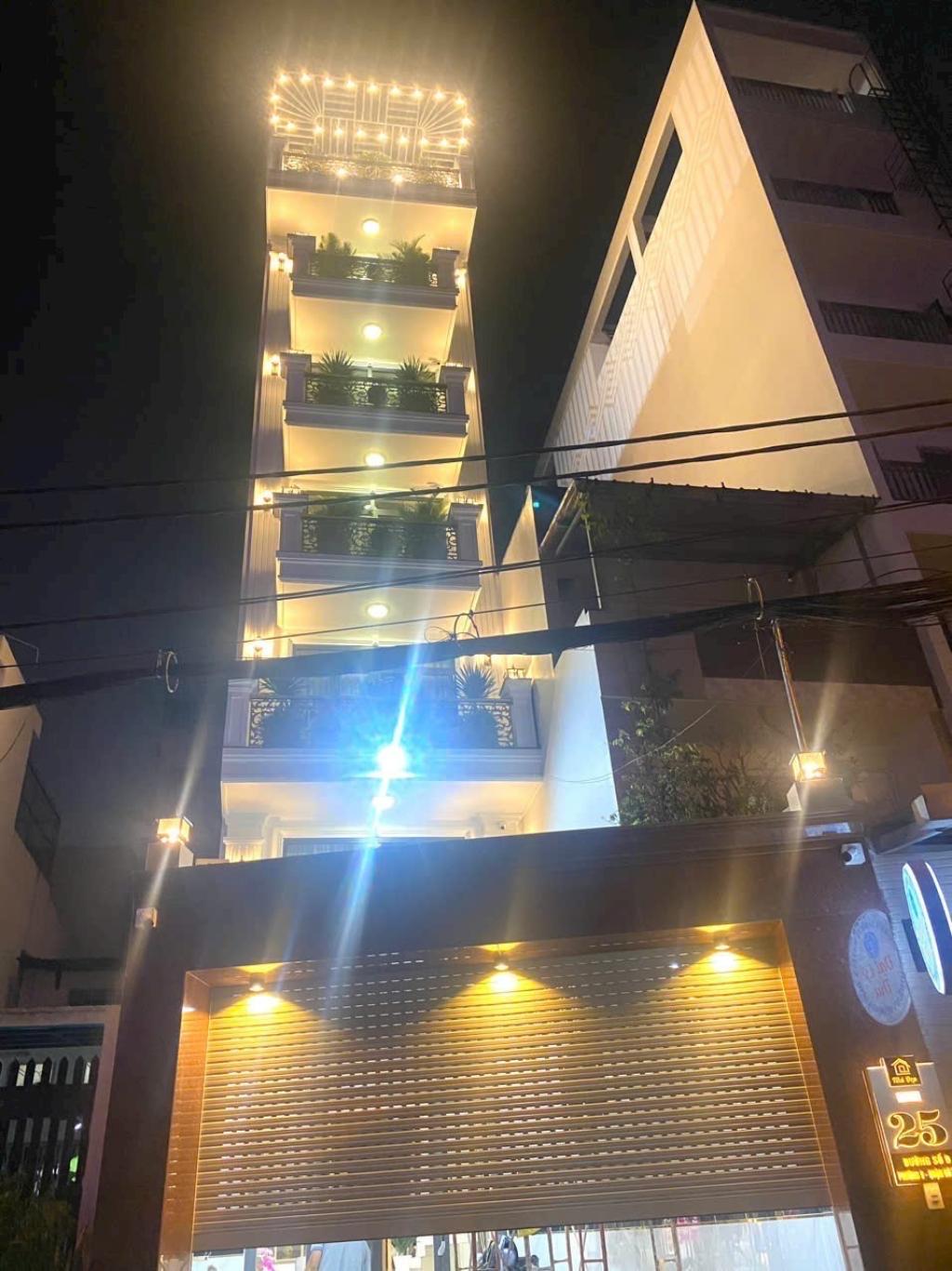Siêu Phẩm nhà 7 Tầng có thang máy, Mặt Tiền KD Quận Gò Vấp, Full nội thất cao cấp. Diện tích SD 690m2