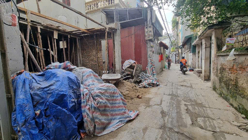 NHÀ XÂY MỚI ĐỊNH CÔNG - ĐỦ CÔNG NĂNG - NỘI THẤT MỚI.6,5 TỶ