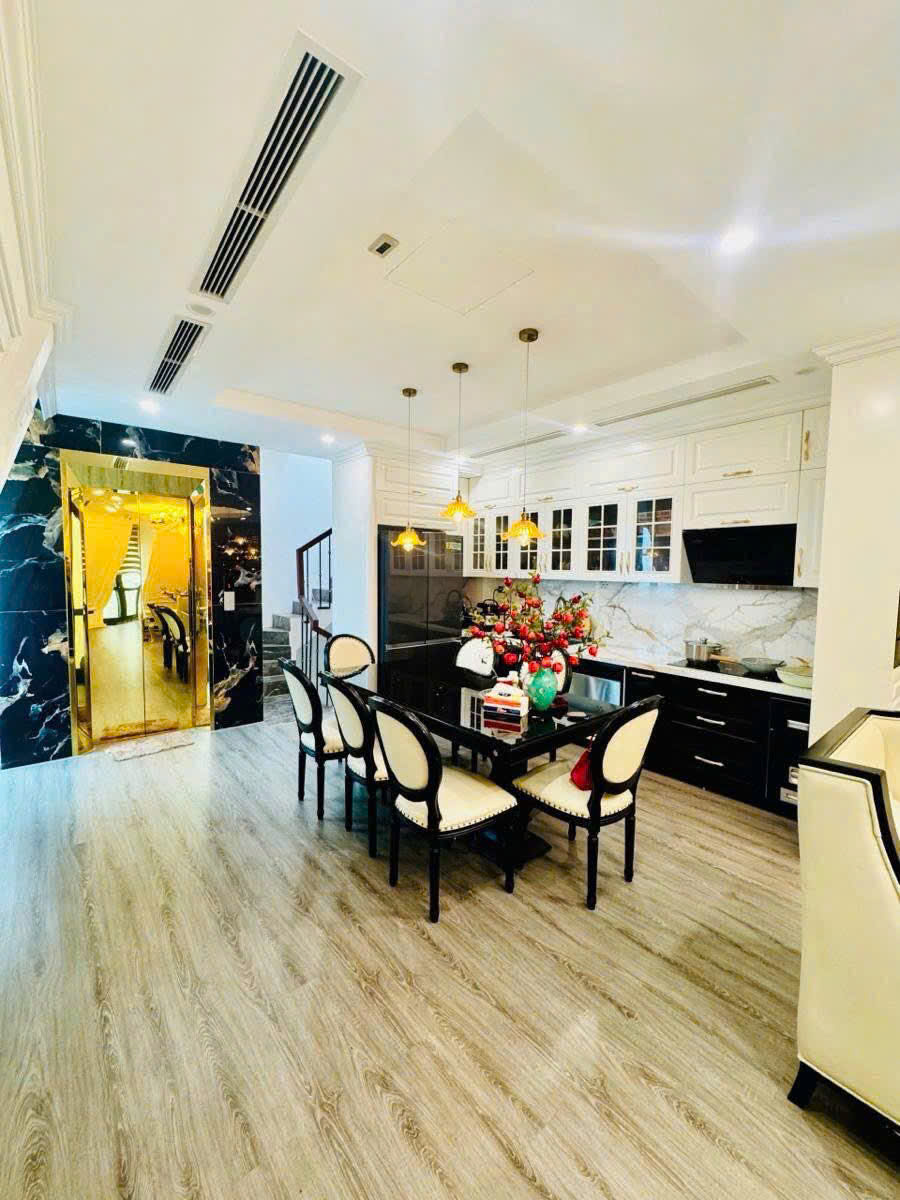 Bán nhà Lê Thanh Nghị, Hai Bà Trưng, ngõ ô tô, 80m, gần ĐHBK, ở, kinh doanh, làm VP, 19.5 tỷ.