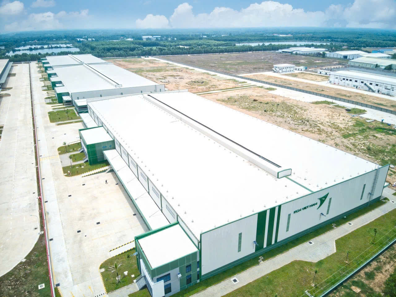 Cho Thuê Nhà Xưởng Mới 100% Trong KCN Long An Diện Tích Từ 5.000 – 20.000m² PCCC Tự Động Giá Tốt