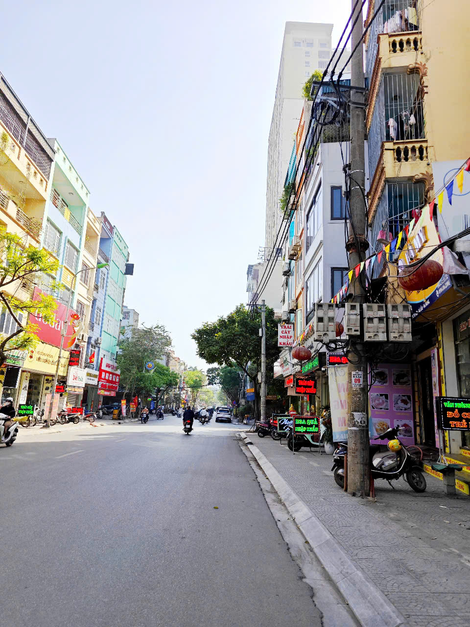 Bán siêu phẩm nhà phố 4 tầng tại Tô Hiệu,Hà Đông, 20 tỷ, 55m2, oto tránh, vỉa hè to