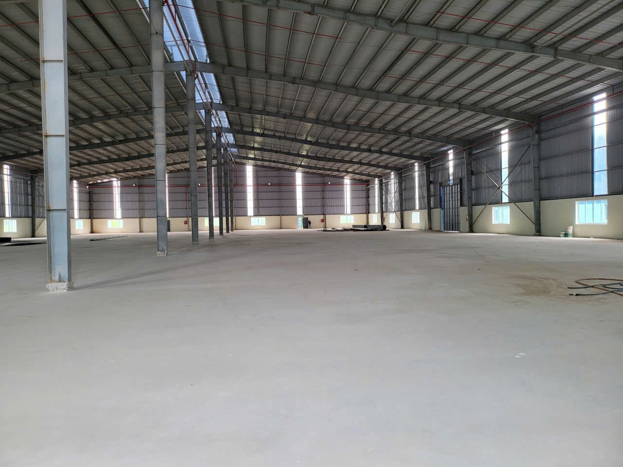 CHO THUÊ NHÀ XƯỞNG 11.000M² TẠI VSIP BÌNH DƯƠNG – VỊ TRÍ ĐẸP – PCCC ĐẦY ĐỦ. Liên hệ: Chothuexuongmiennam.com -