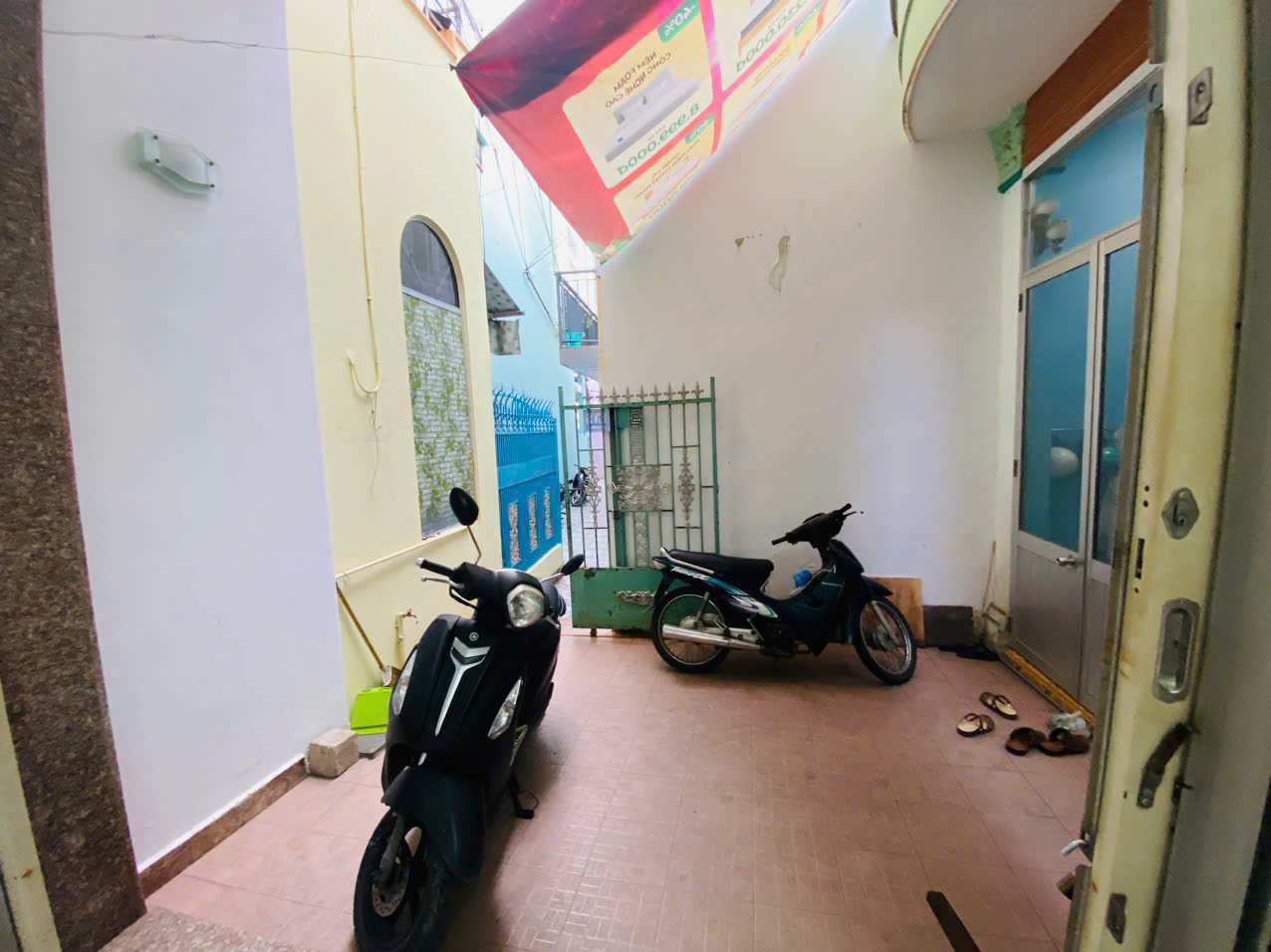 Bán căn nhà phường Vạn Thắng ngay trung tâm Tp Nha Trang. - Vị trí cách đường 2/4 ô tô vào 150m. - Diện tích :