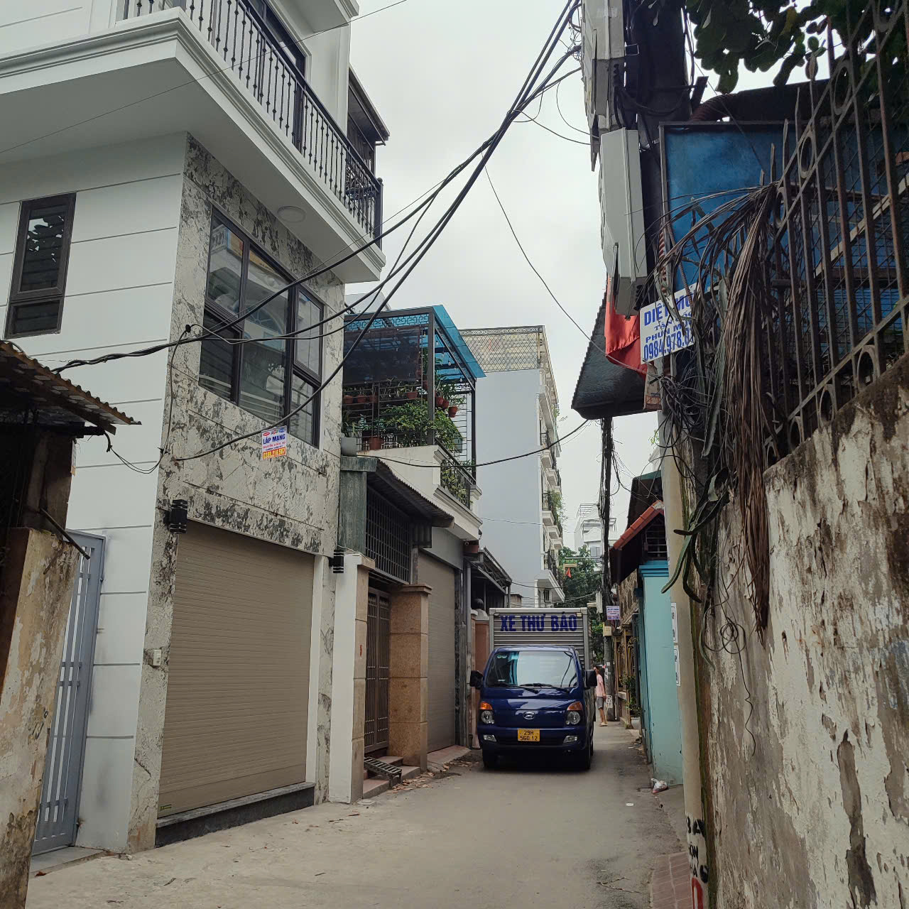 BÁN NHÀ LÔ GÓC – 6 TẦNG THANG MÁY – Ô TÔ TRÁNH – NGAY CẦU VĨNH TUY –100M RA AEON LONG BIÊN