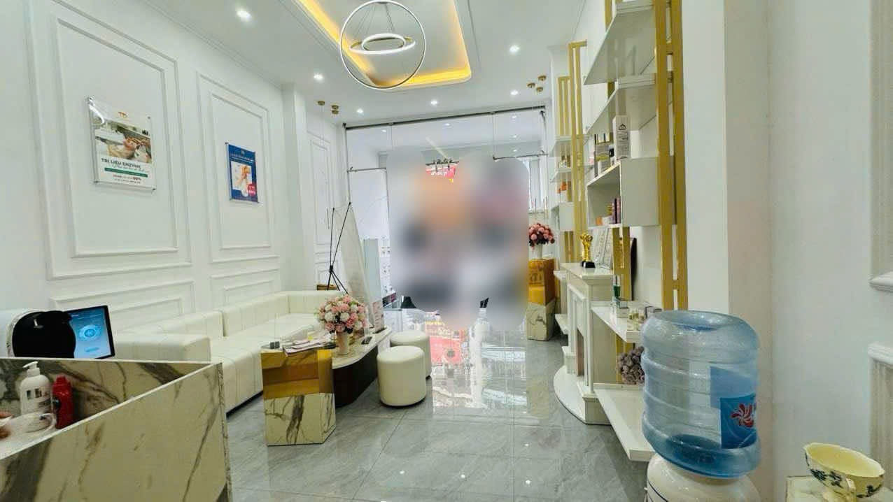 Cho thuê nhà mặt đường Tô Hiệu - 62m2 - 5 tầng - gần ngã 4 Hồ Sen