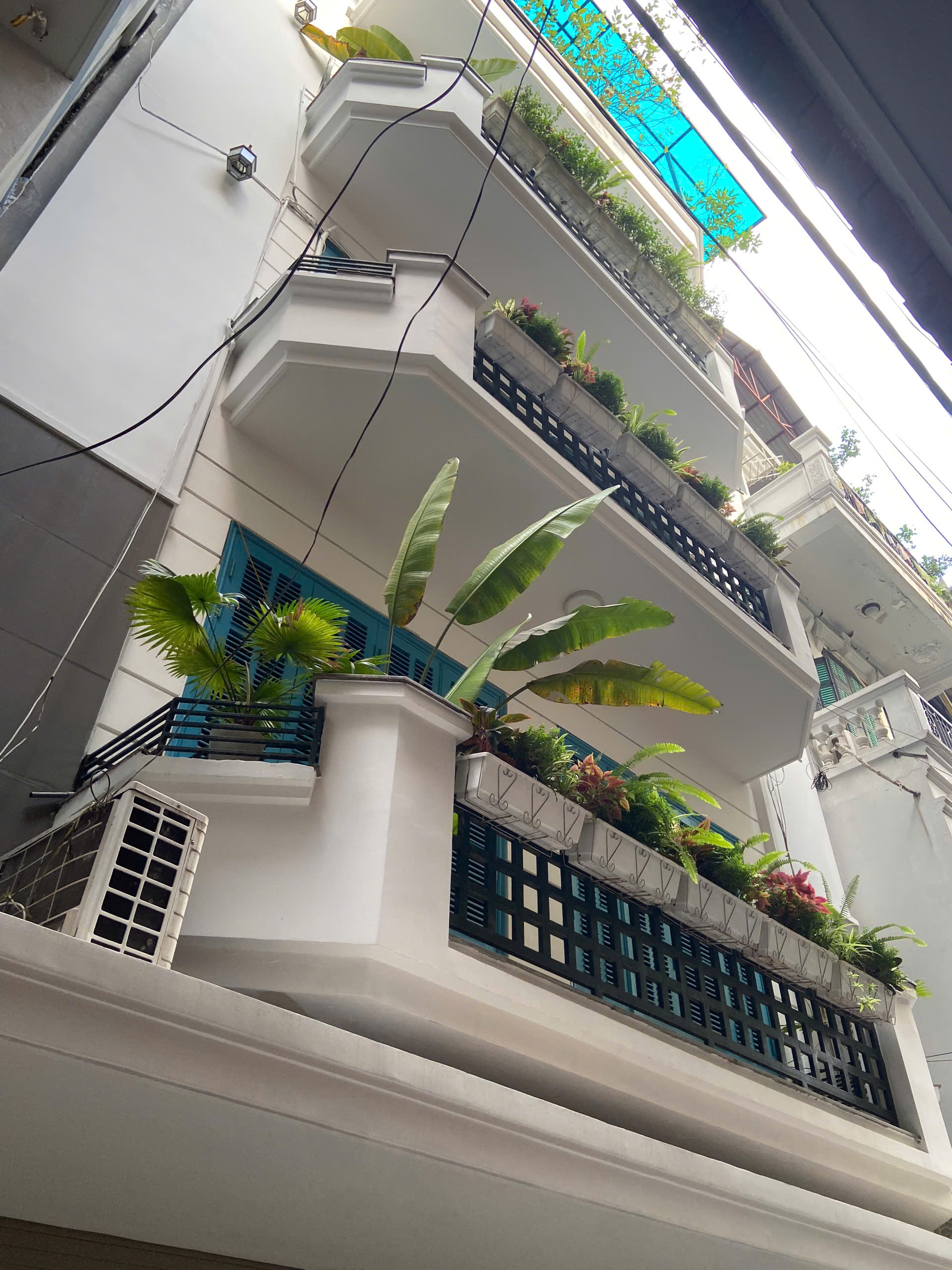 Bán nhà mặt ngõ kinh doanh Thụy Khuê, Tây Hồ, xây mới, mặt tiền hơn 6m, 40m, 4 tầng, 9.3 tỷ.