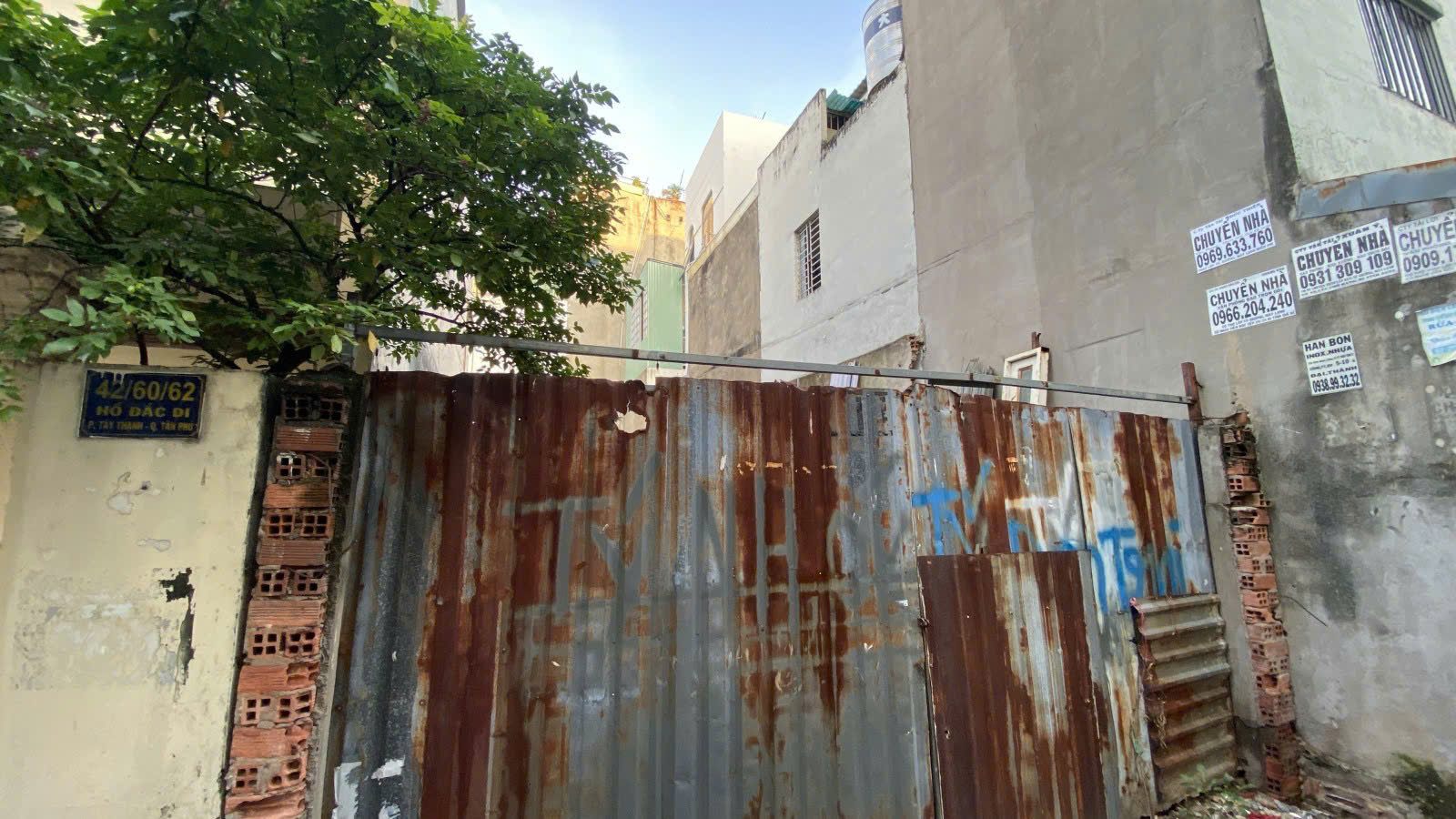 GẦN LÊ TRỌNG TẤN DT: 116m2 - HẺM XE HƠI - PHÙ HỢP XÂY CHDV.