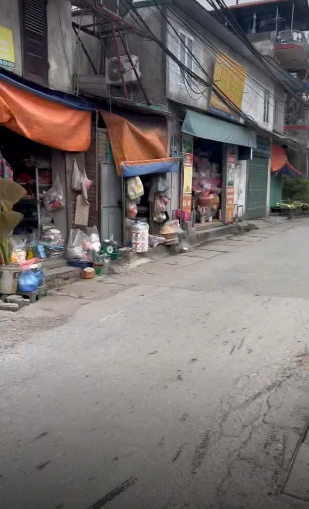 HIẾM - Mảnh đất rẻ ô tô trước ngõ Dt 40m ngay gần chợ Thôn 3 Vạn Phúc giá 3.1 tỷ