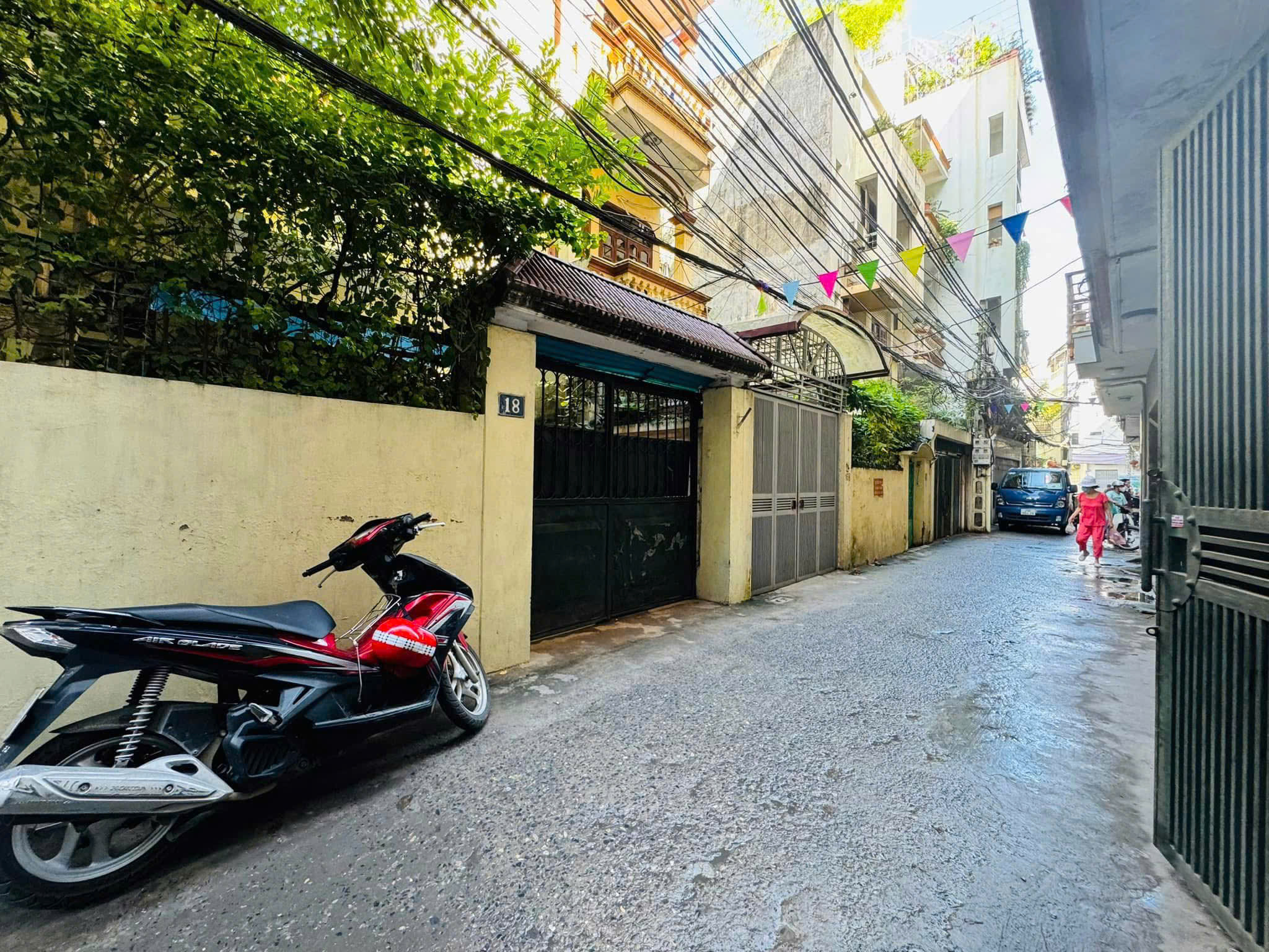PL HOÀNG VĂN THÁI Ô TÔ VÀO NHÀ - KINH DOANH DT 106m2 3 tầng MT 5.5m Giá 24 tỷ
