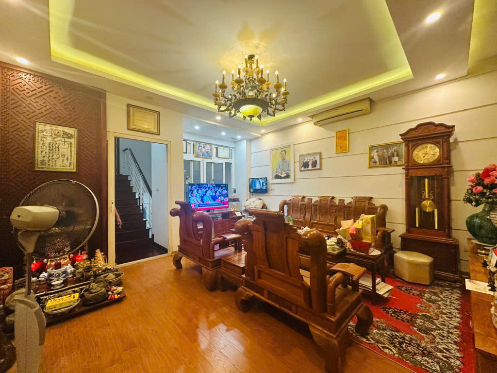 BÁN NHÀ HOÀNG QUỐC VIỆT, PHÂN LÔ, ÔTÔ TRÁNH, KINH DOANH, 65M2x 6T, 2 THOÁNG, HƠN 20 TỶ