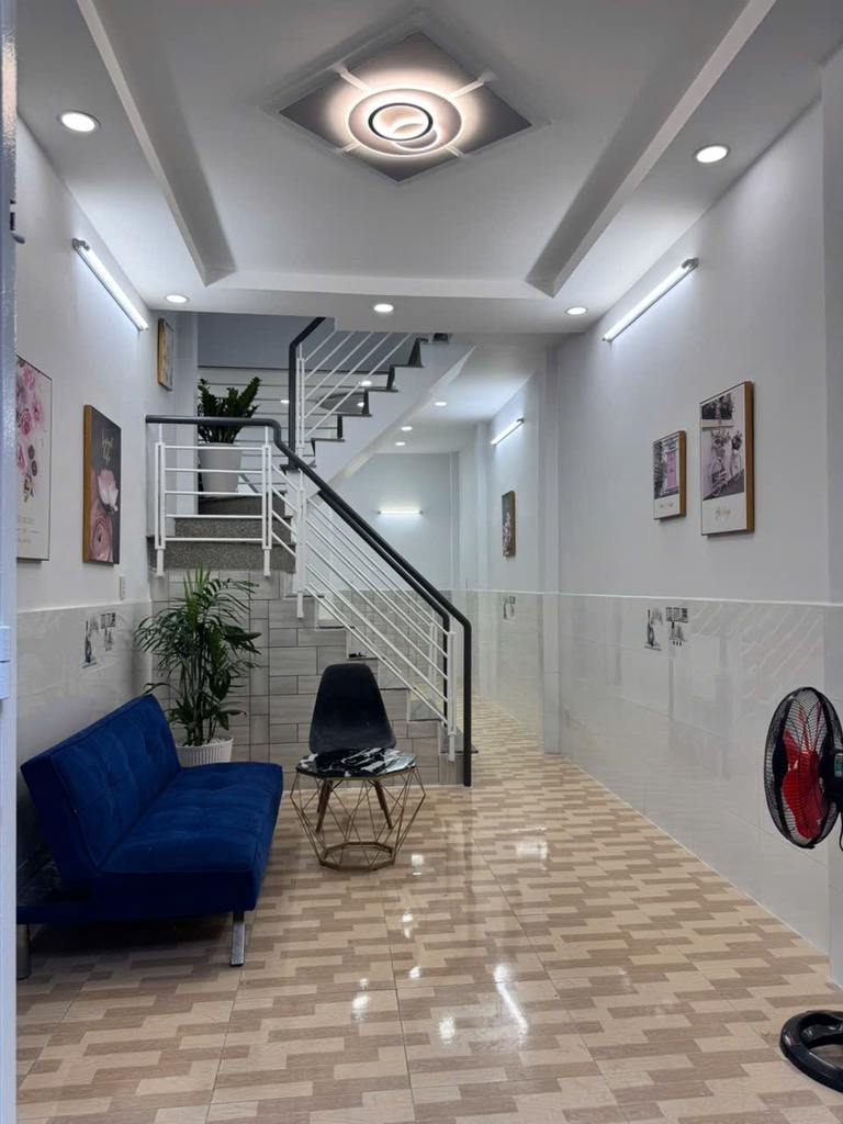 Bán nhà HXH đường T8, gần Lê Trọng Tấn, Tây Thạnh Tân Phú, 2 tầng đẹp, 3x10, chỉ hơn 3 tỷ