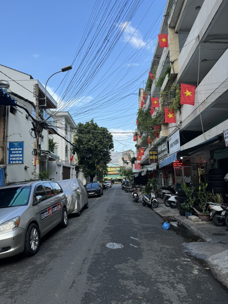 Bán nhà lầu 1 chung cư Bình Phú, Quận 6, 55m2 - 4x14 - chỉ hơn 2 tỷ