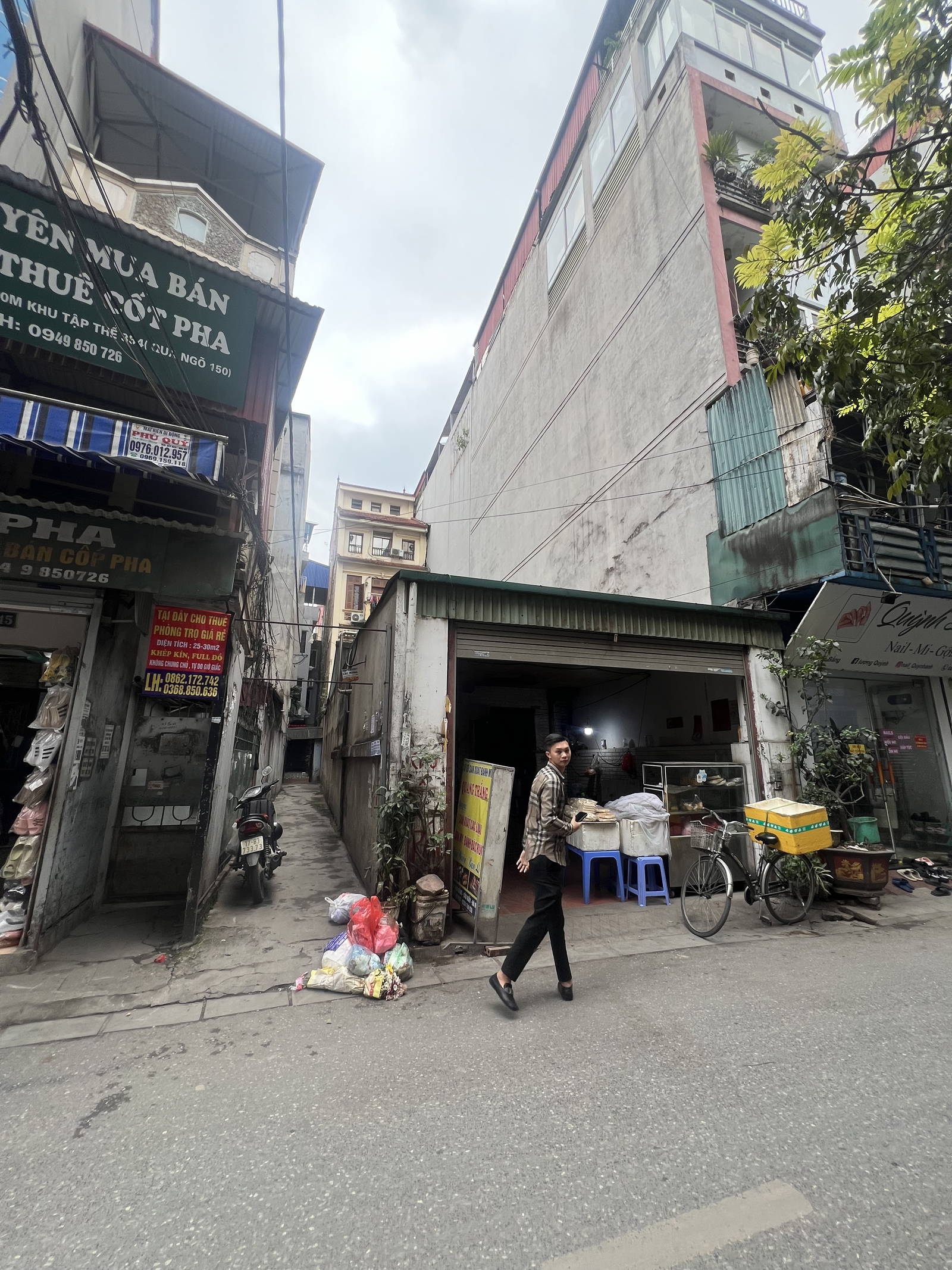 BÁN NHÀ LÔ GÓC MẶT PHỐ HOA BẰNG – 210M², 5 TẦNG, MẶT TIỀN 5M, SỔ ĐỎ KÉT SẮT, GIAO DỊCH NHANH!