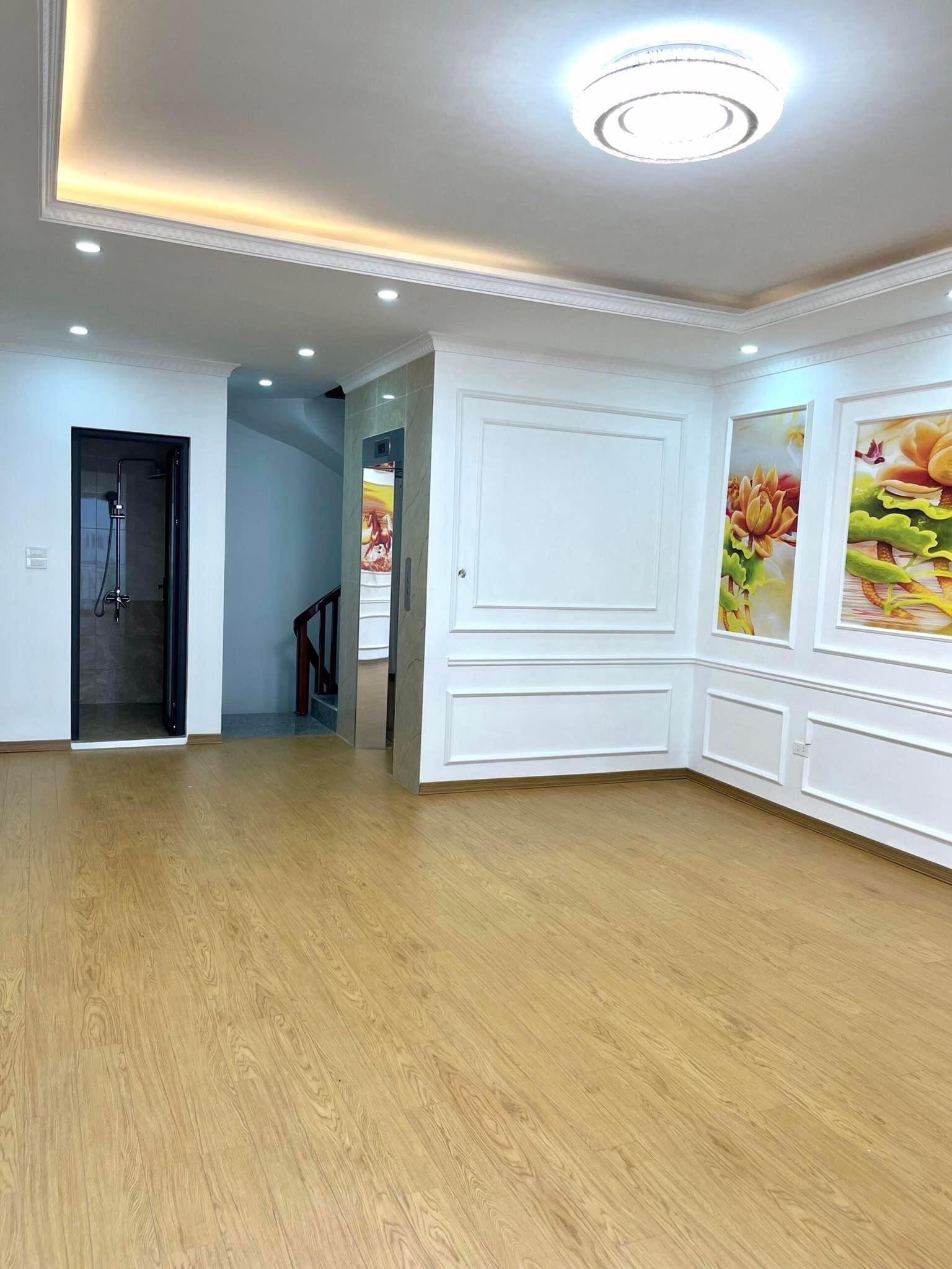 Ái Mộ Bồ Đề 63/145 M2 C4 MT 9.2 M Giá 28 tỷ