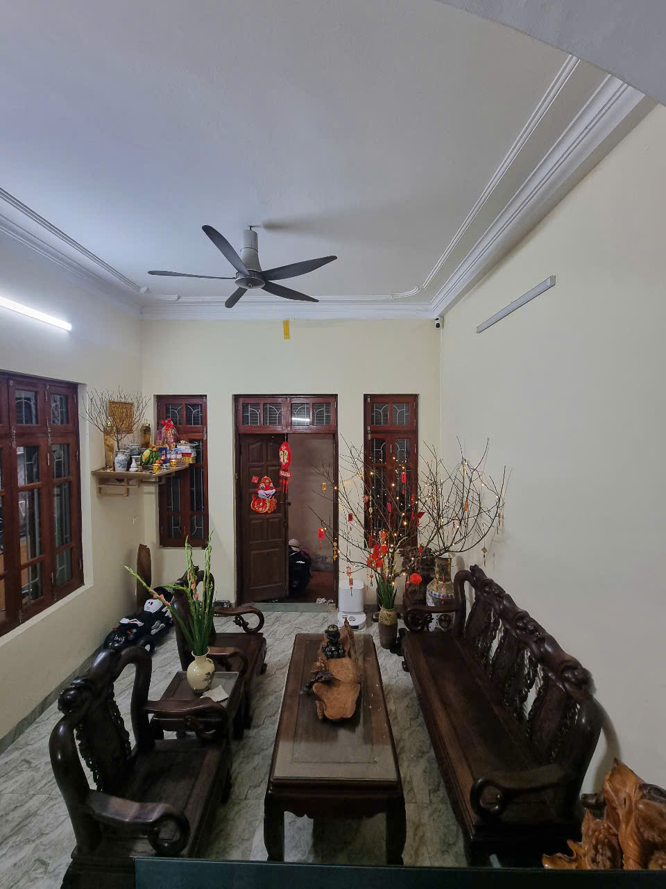 NHÀ CHÍNH CHỦ - GIÁ TỐT - Vị Trí Đẹp Tại Ngõ 72 (đối diện cổng bệnh Viện Đại Học Y) Tôn Thất Tùng, Đống Đa, Hà Nội